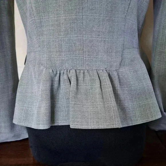❤️ Max Studio Grey Plaid Blazer Women's Size 2 Long  Sleeved - Picture 8 of 13